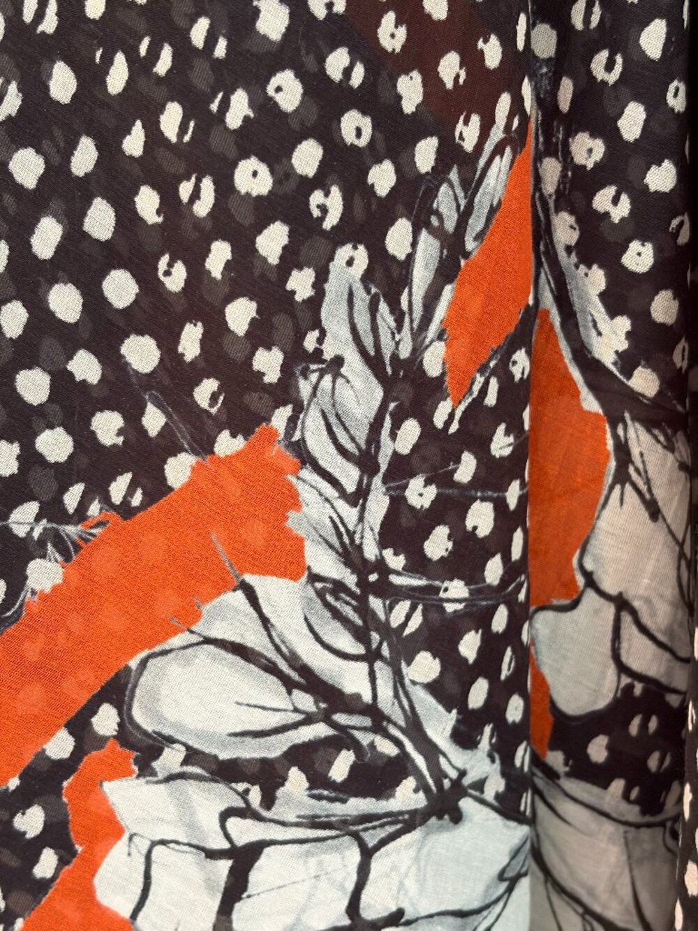 MANILA GRACE SCARF/WRAP - Picture 6 of 9